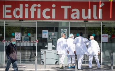 Imatge dels accesos a l'Edifici Taulí | Roger Benet